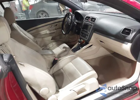 2010 Volkswagen Eos Komfort z USA, uszkodzony, nr VIN WVWAA7AH9AV012246